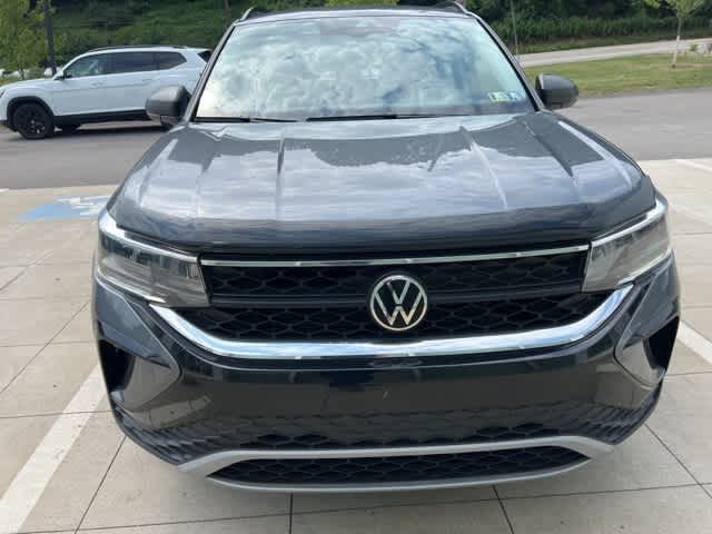 Thumbnail: 2022 Volkswagen Taos - 8