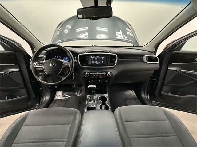 2019 Kia Sorento LX 18