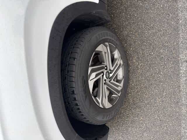 Thumbnail: 2023 Hyundai Santa Fe - 10