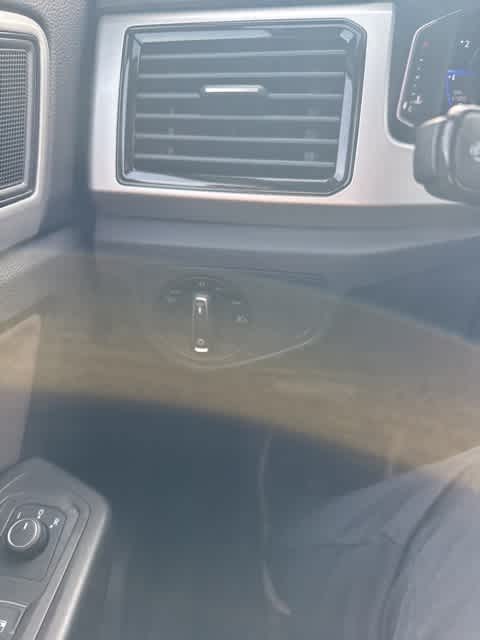 Thumbnail: 2022 Volkswagen Atlas - 17