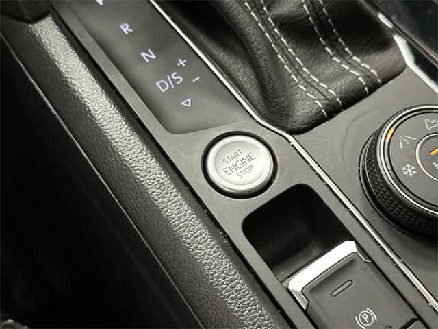 Thumbnail: 2022 Volkswagen Atlas - 12