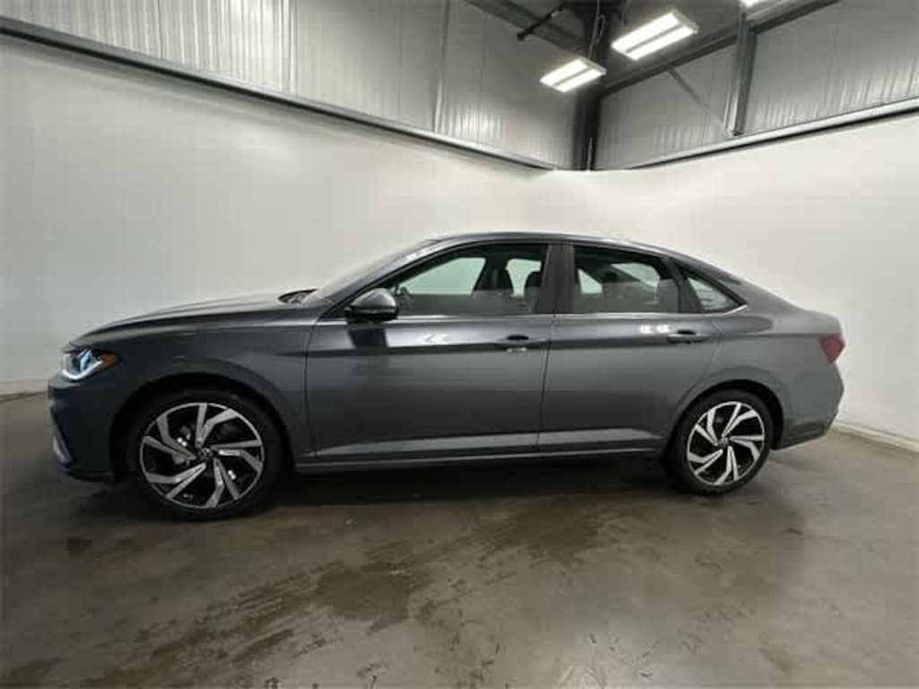New 2026 Volkswagen Jetta 1.5T SEL Sedan