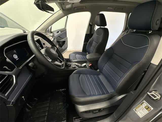 Thumbnail: 2025 Volkswagen Taos - 19