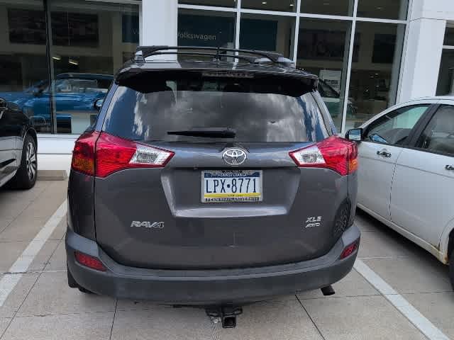 2013 Toyota RAV4 XLE photo 3