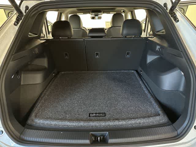 Thumbnail: 2026 Volkswagen Tiguan - 23