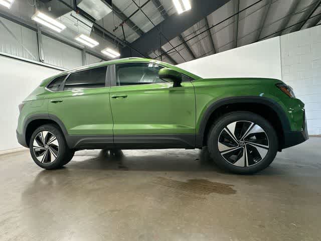 Thumbnail: 2026 Volkswagen Taos - 3