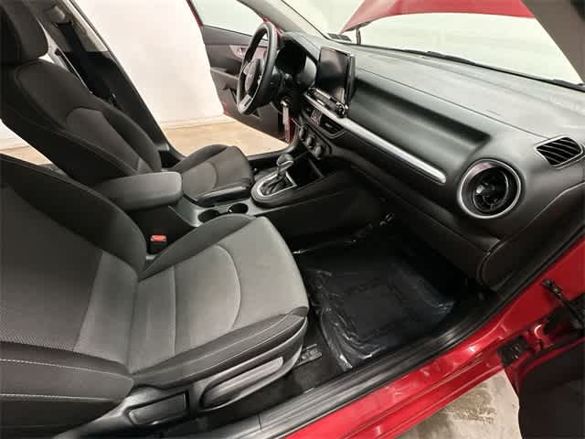 Thumbnail: 2023 Kia Forte - 19