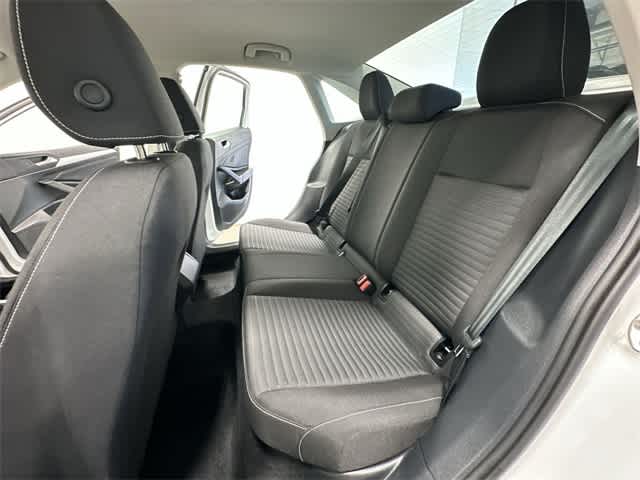 Thumbnail: 2023 Volkswagen Jetta - 18