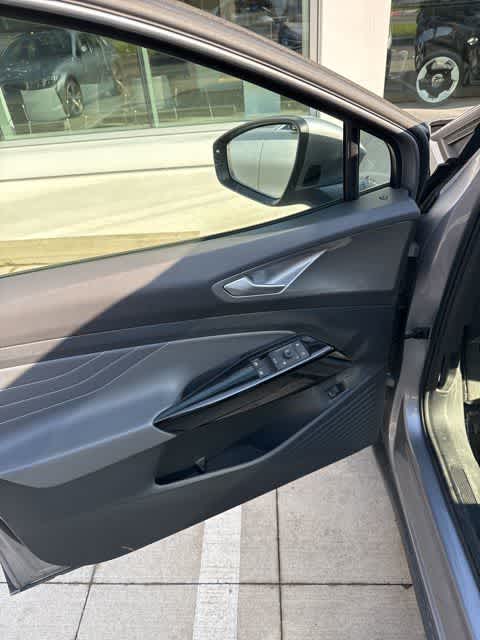 Thumbnail: 2023 Volkswagen ID.4 - 13