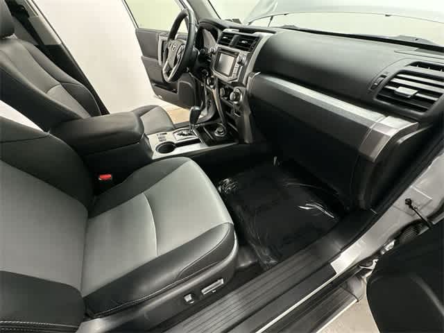2019 Toyota 4Runner SR5 21
