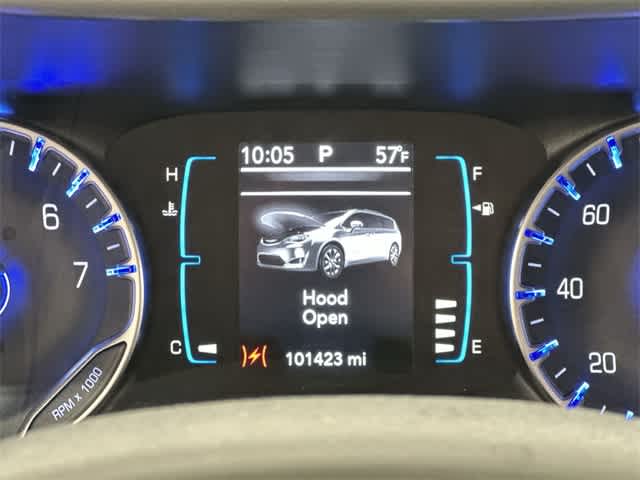 Thumbnail: 2018 Chrysler Pacifica - 6
