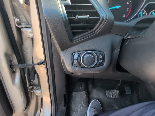 Thumbnail: 2017 Ford Escape - 21