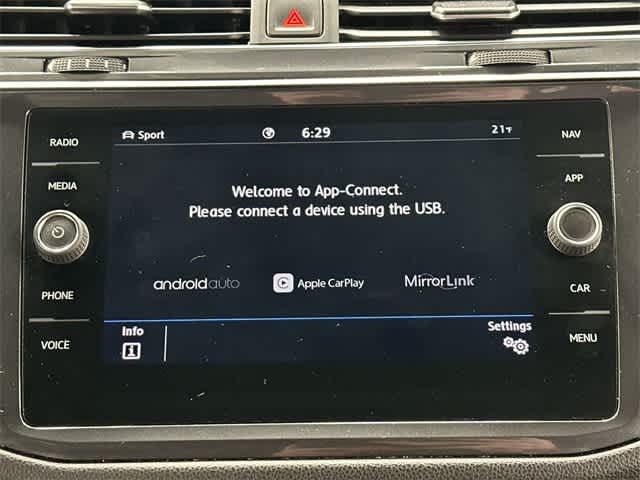 Thumbnail: 2020 Volkswagen Tiguan - 14