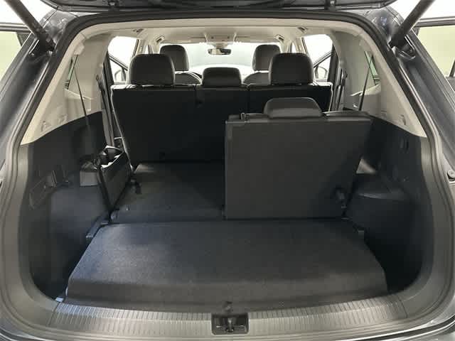 Thumbnail: 2024 Volkswagen Tiguan - 25