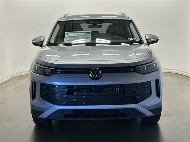 Thumbnail: 2025 Volkswagen Tiguan - 25