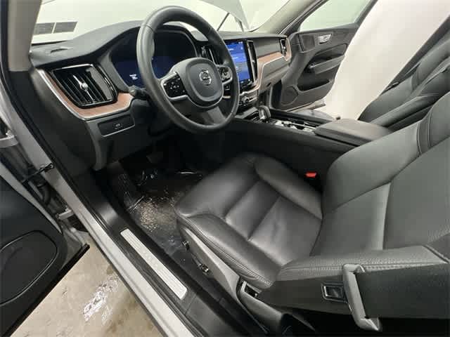 Thumbnail: 2023 Volvo XC60 - 16