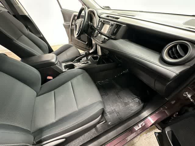 Thumbnail: 2016 Toyota RAV4 - 20