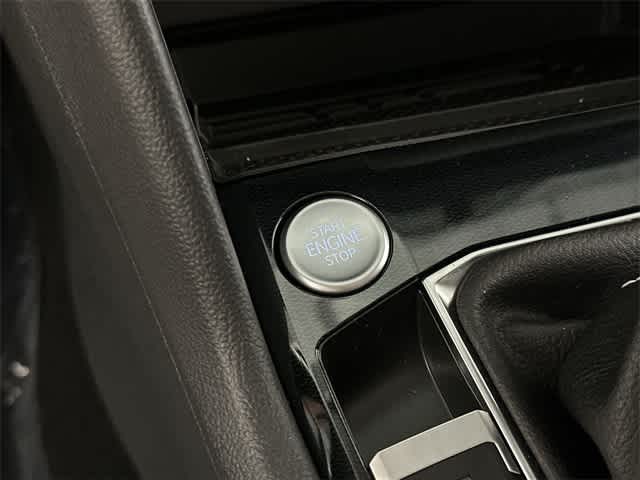 Thumbnail: 2025 Volkswagen Taos - 11