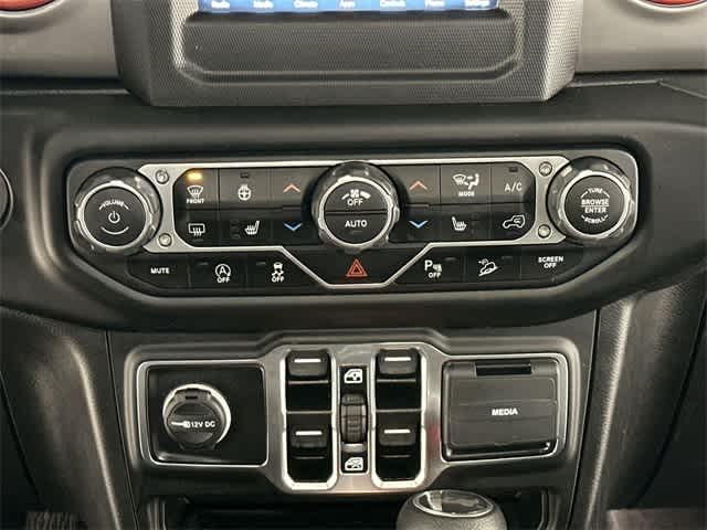 Thumbnail: 2021 Jeep Wrangler - 16