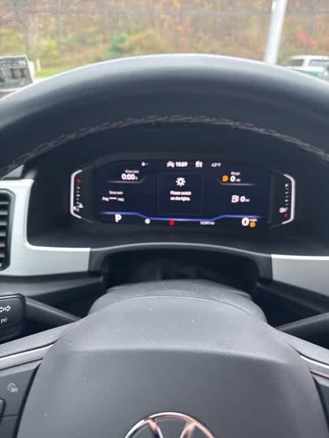 Thumbnail: 2022 Volkswagen Atlas - 14