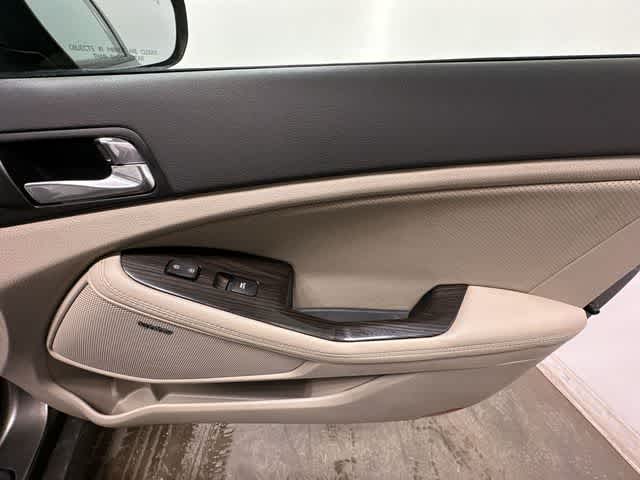 Thumbnail: 2014 Kia Optima - 22