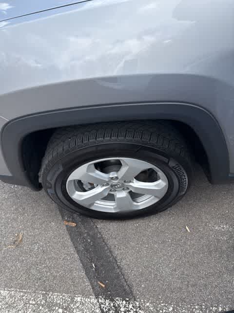 Thumbnail: 2018 Jeep Compass - 10