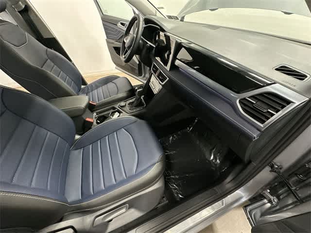 Thumbnail: 2025 Volkswagen Taos - 22