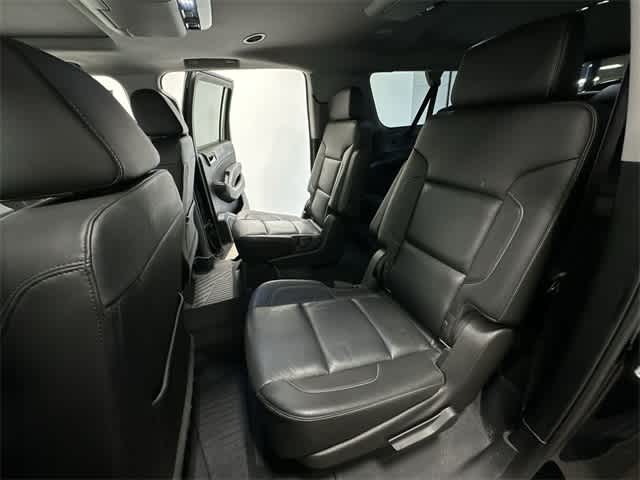 Thumbnail: 2017 Chevrolet Suburban - 20