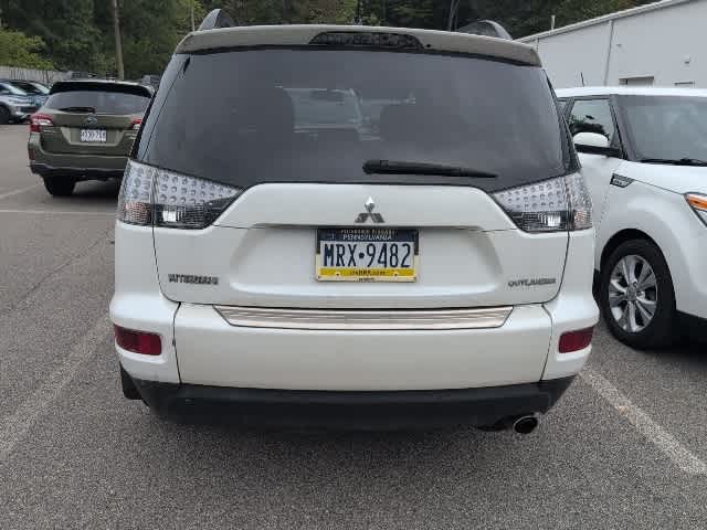 Thumbnail: 2010 Mitsubishi Outlander - 4