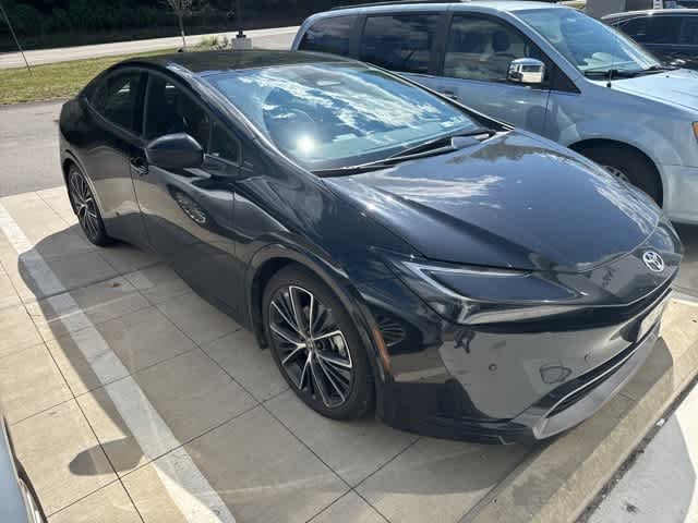 2024 Toyota Prius XLE photo 3