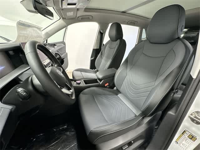 Thumbnail: 2026 Volkswagen Tiguan - 16