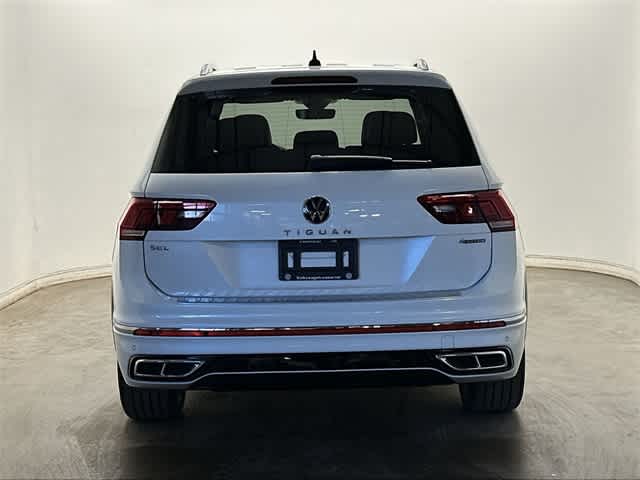 Thumbnail: 2022 Volkswagen Tiguan - 4