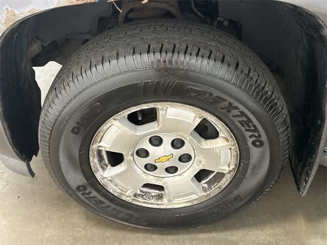Thumbnail: 2010 Chevrolet Tahoe - 5
