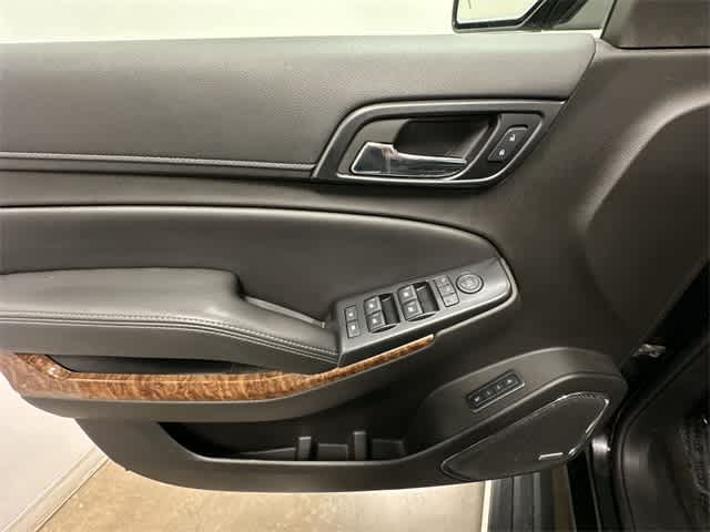 Thumbnail: 2017 Chevrolet Suburban - 19