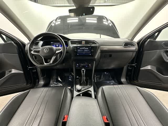Thumbnail: 2022 Volkswagen Tiguan - 20