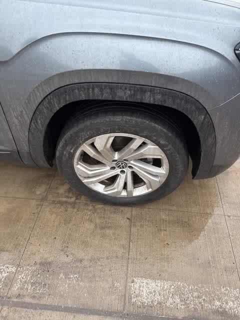 Thumbnail: 2023 Volkswagen Atlas - 4