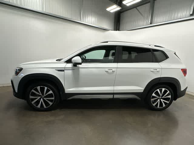 Thumbnail: 2023 Volkswagen Taos - 2