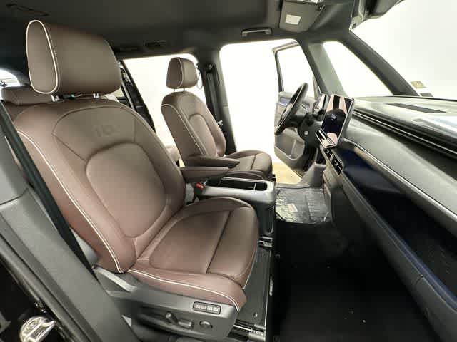 Thumbnail: 2025 Volkswagen ID.Buzz - 22