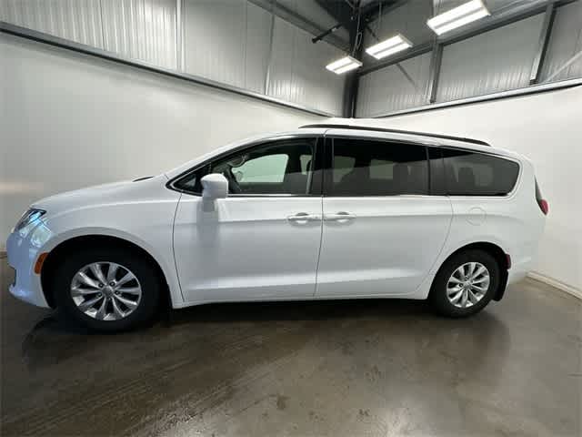 Thumbnail: 2018 Chrysler Pacifica - 2