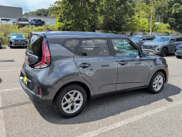 Thumbnail: 2023 Kia Soul - 5