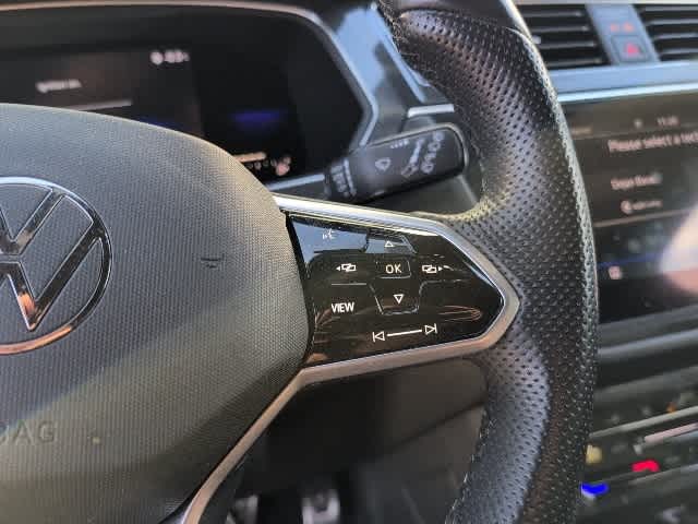 Thumbnail: 2022 Volkswagen Tiguan - 20