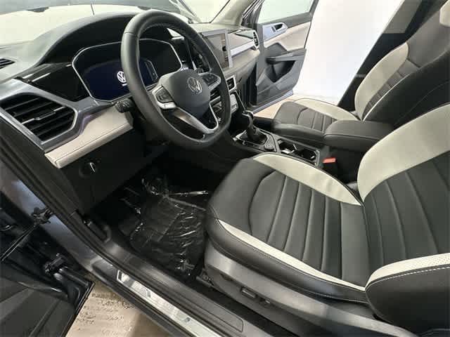 Thumbnail: 2025 Volkswagen Taos - 18