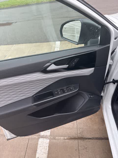 Thumbnail: 2023 Volkswagen Taos - 12