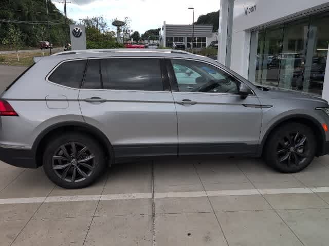 Thumbnail: 2022 Volkswagen Tiguan - 5