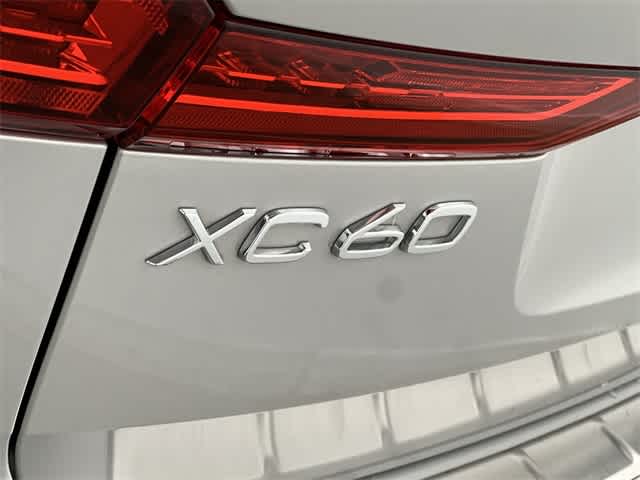 Thumbnail: 2023 Volvo XC60 - 28