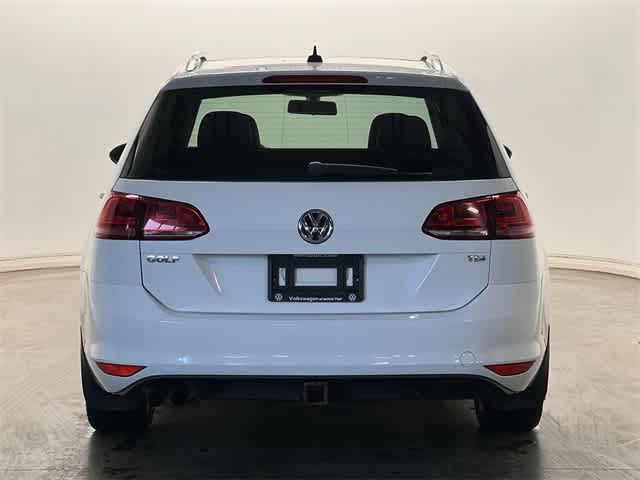 Thumbnail: 2015 Volkswagen e-Golf - 4