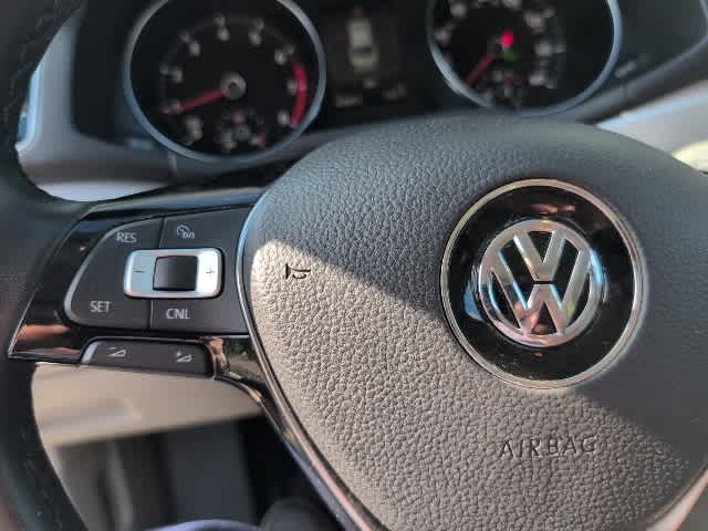 Thumbnail: 2019 Volkswagen Passat - 18
