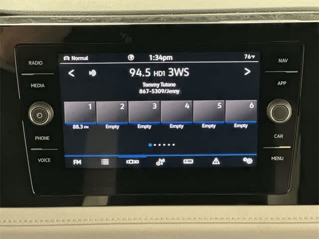 Thumbnail: 2025 Volkswagen Taos - 12