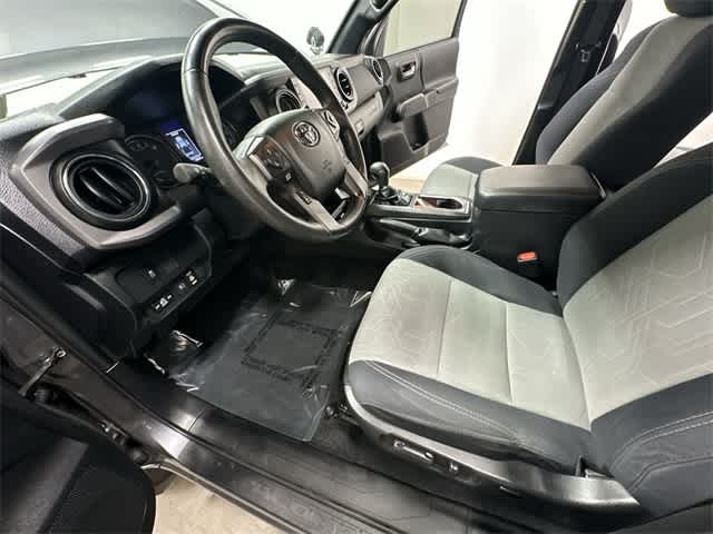 Thumbnail: 2021 Toyota Tacoma - 15