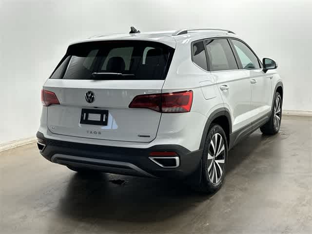 Thumbnail: 2022 Volkswagen Taos - 33